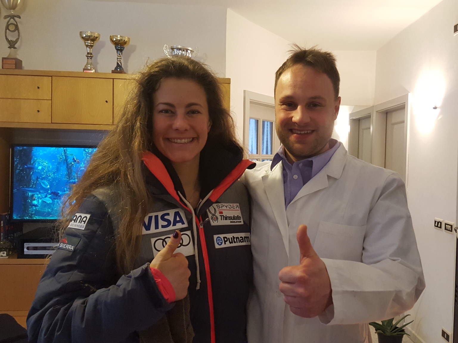 L'atleta della nazionale americana di sci, Resi Stiegler, ha tratto giovamento dopo le sedute del dottor Scattolo, vincendo lo slalom di Andalo valido per la coppa europea